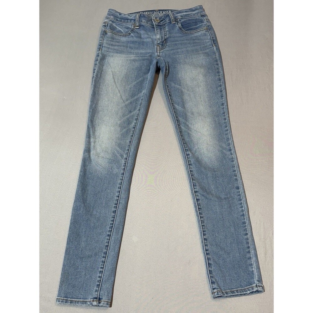 American Eagle Super Stretch Jegging Distressed Jeans Women's Size 2 Light Wash